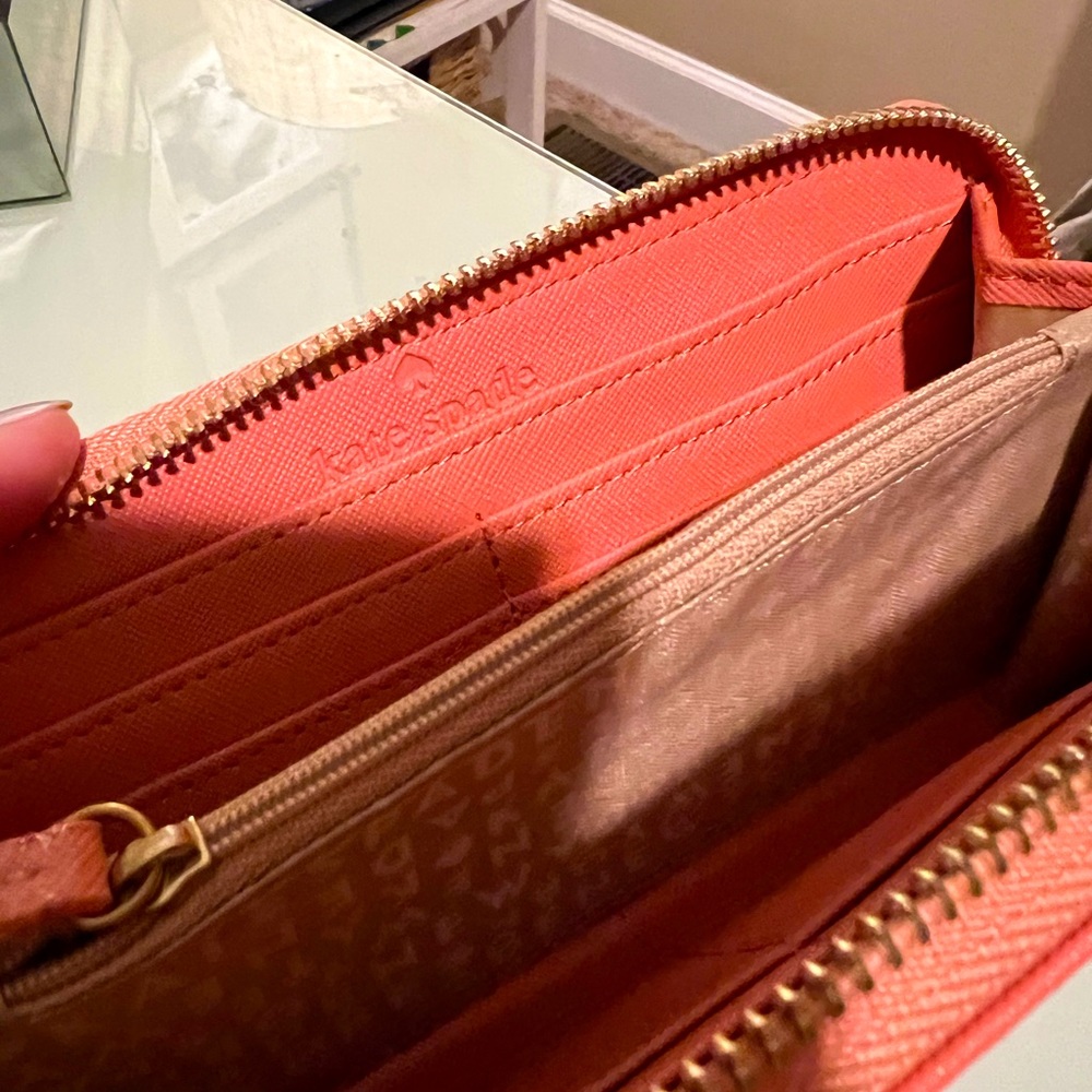 NWOT!! Kate Spade Wallet (2 pieces)